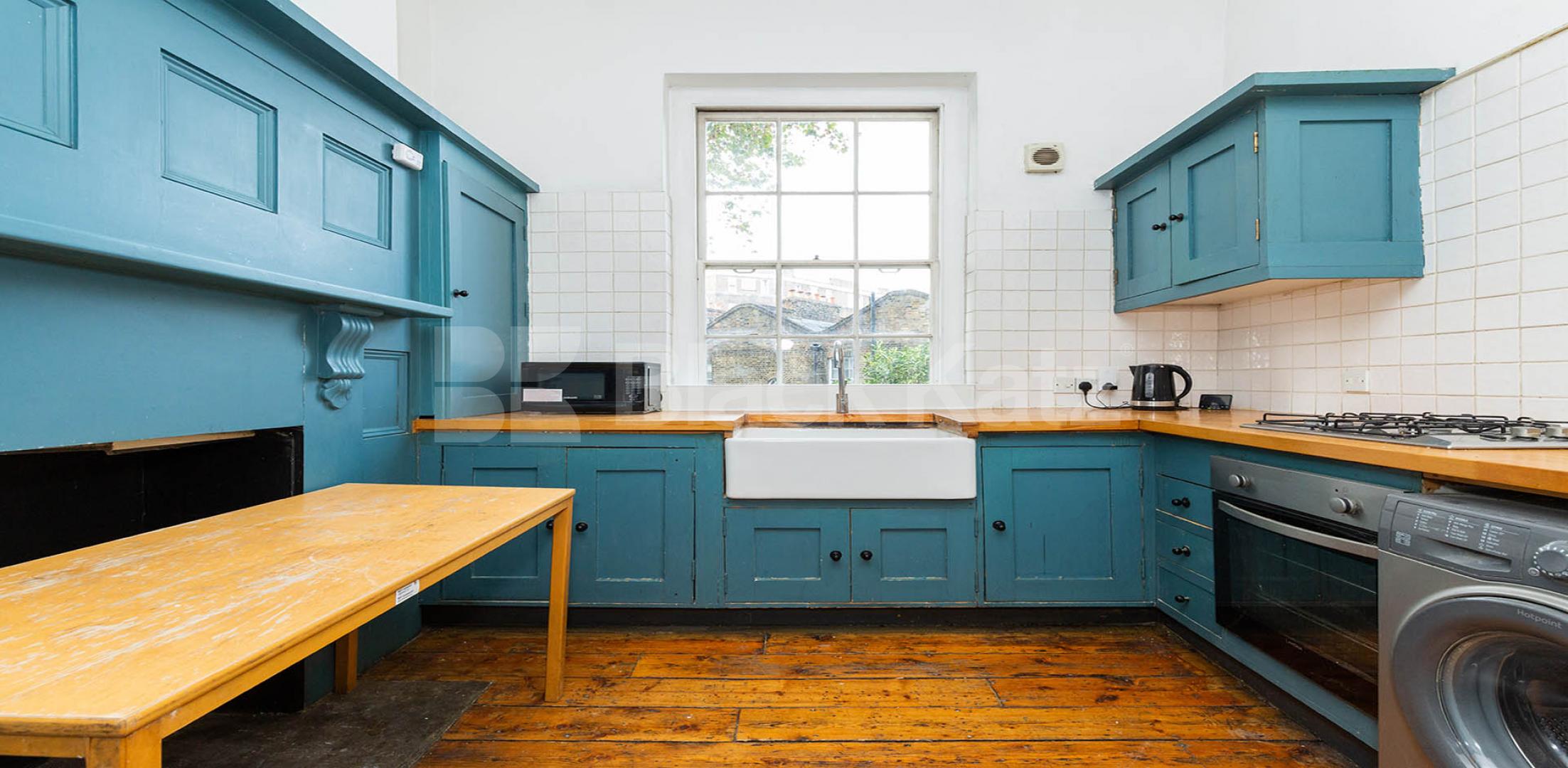 			NEW INSTRUCTION!, 3 Bedroom, 1 bath, 1 reception Flat			 Calthorpe Street, BLOOMSBURY 